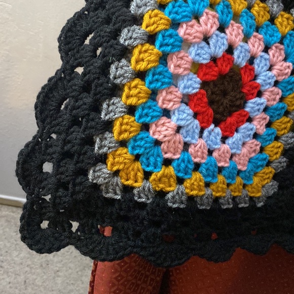 Granny Square Afghan - Picture 6 of 12